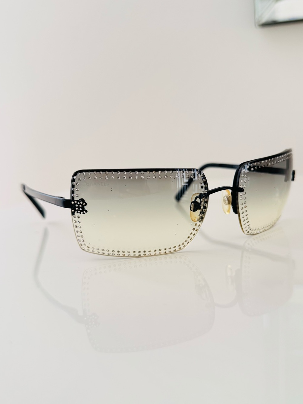RARE 🍒 Vintage Chanel rimless CC Swarovski sunglasses - Picture 7 of 10